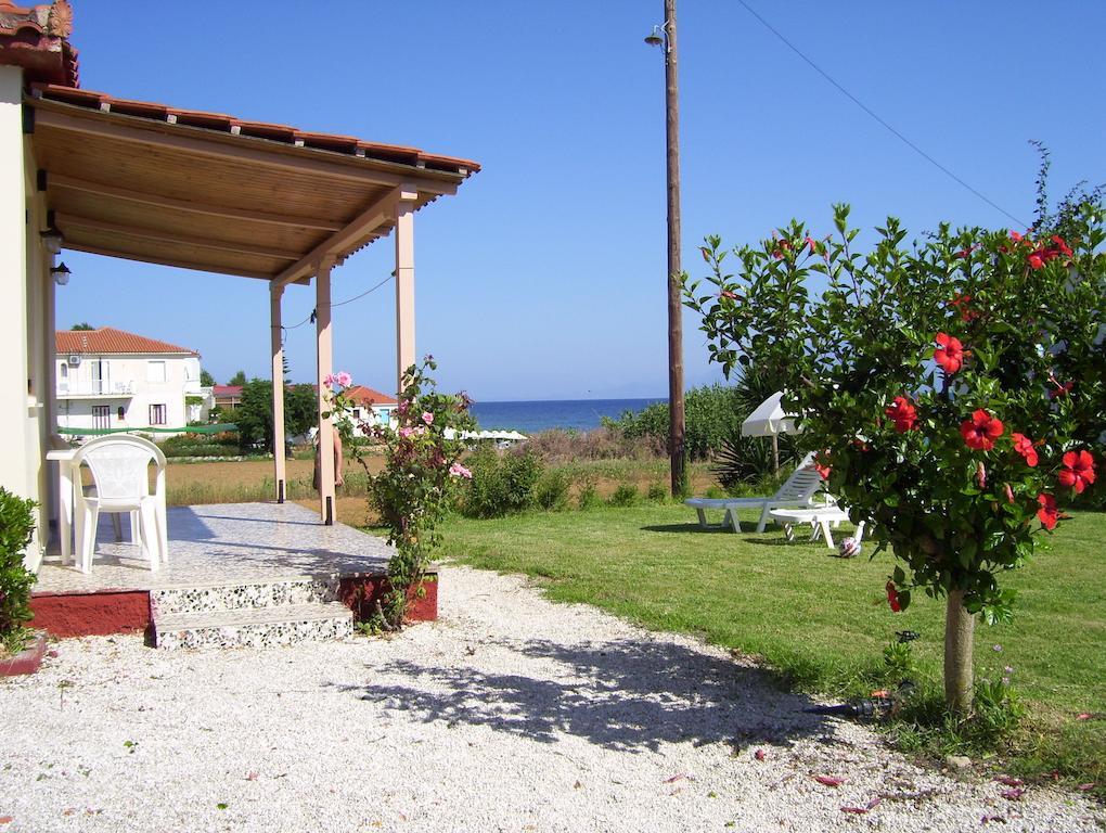 Beach Bungalows Kypseli Quarto foto